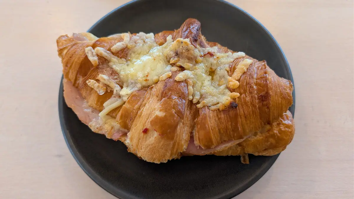 Eggless Cake Shop bakes
